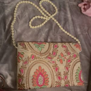 Hand embroidered crossbody/ clutch purse 💗🧡💚🤎